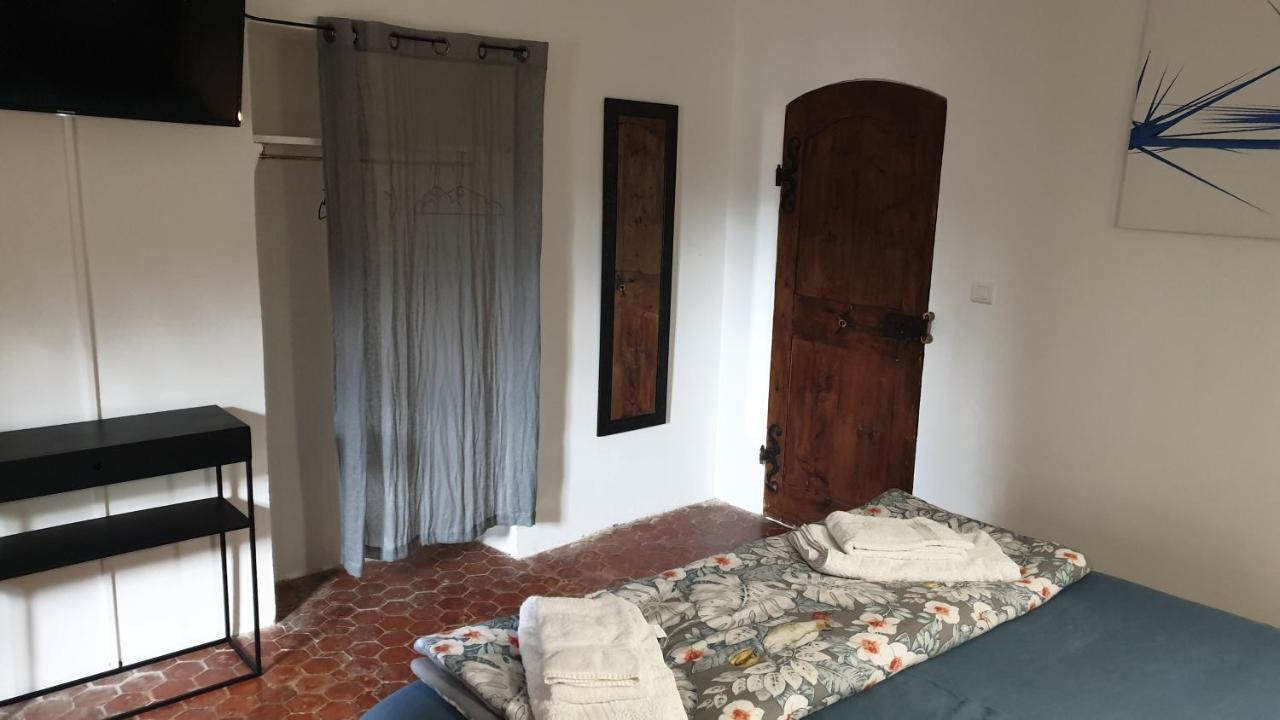 ホテル La Bastide De L'Adrech マノスク エクステリア 写真